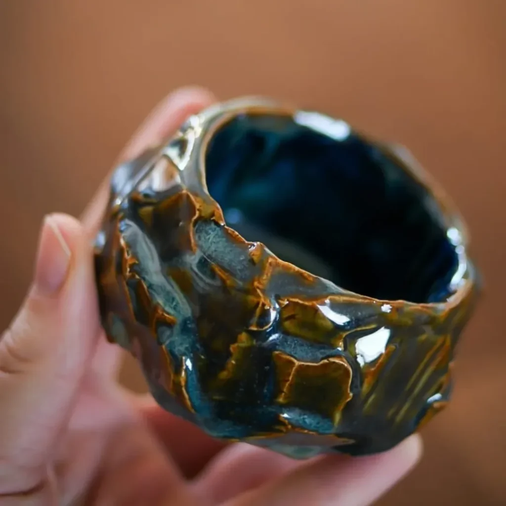 Chronic pain and art, mindfulness in ceramics, healing through pottery, Dharma and disability, resilient artist story.